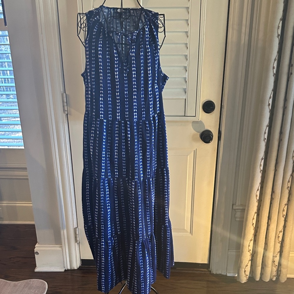Old Navy Blue and White Sleeveless Maxi Dress